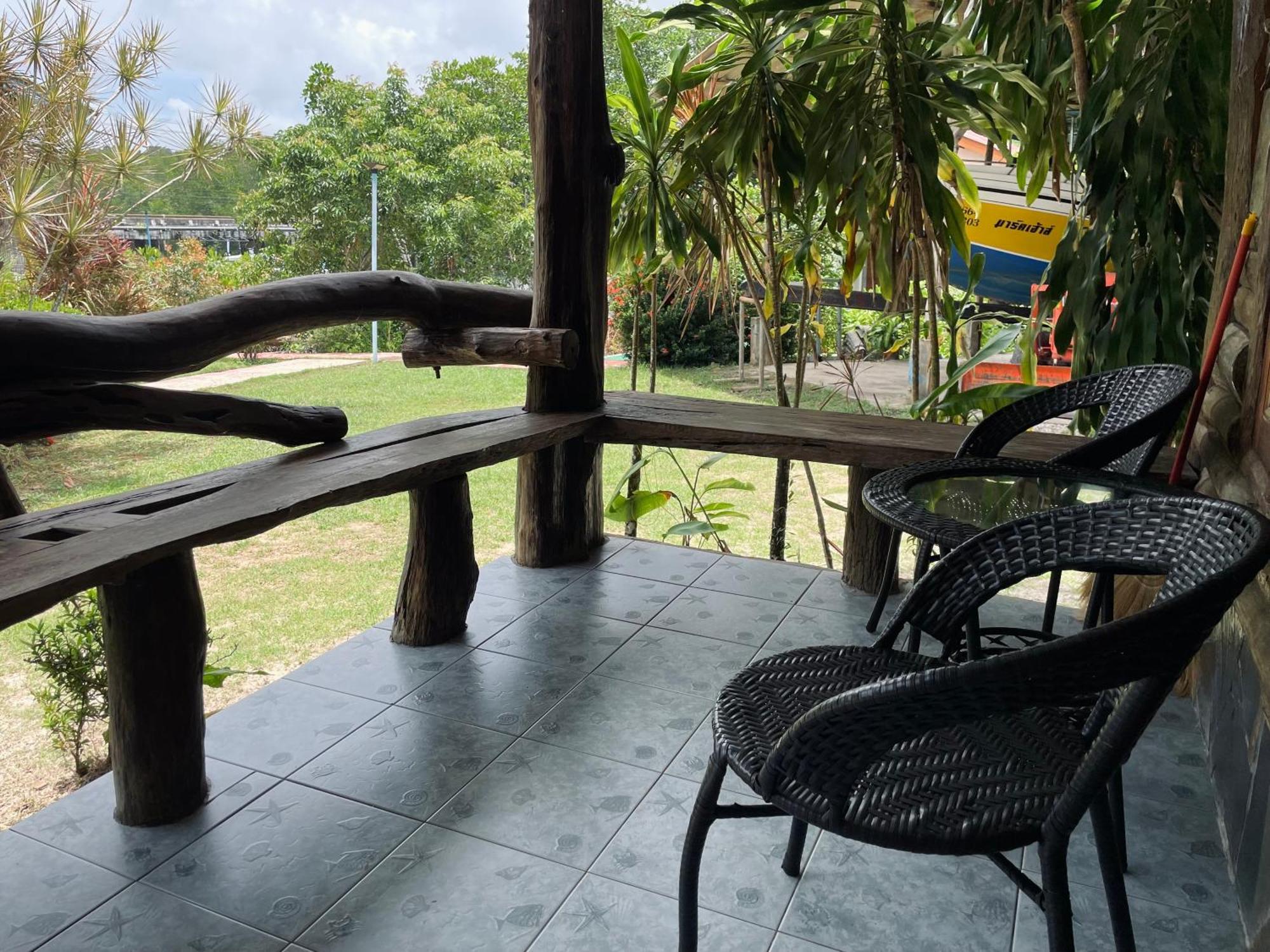 Markhouse Bungalow Ko Kut Exterior photo
