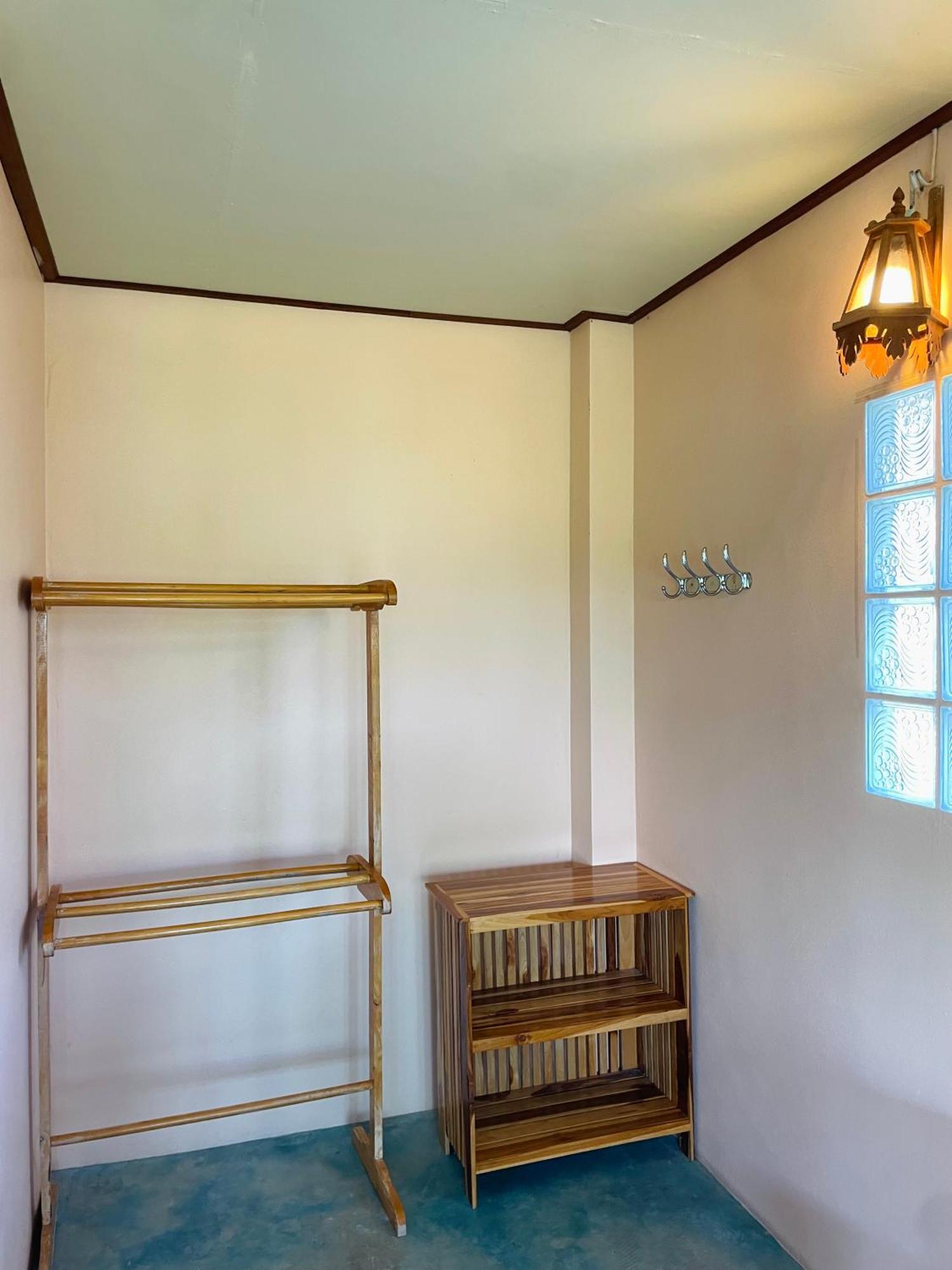 Markhouse Bungalow Ko Kut Exterior photo